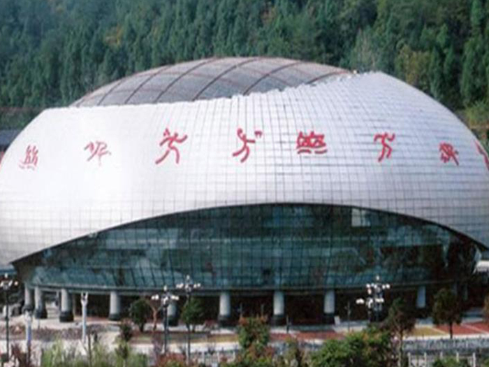 双辽体育中心球形网架加工安装
